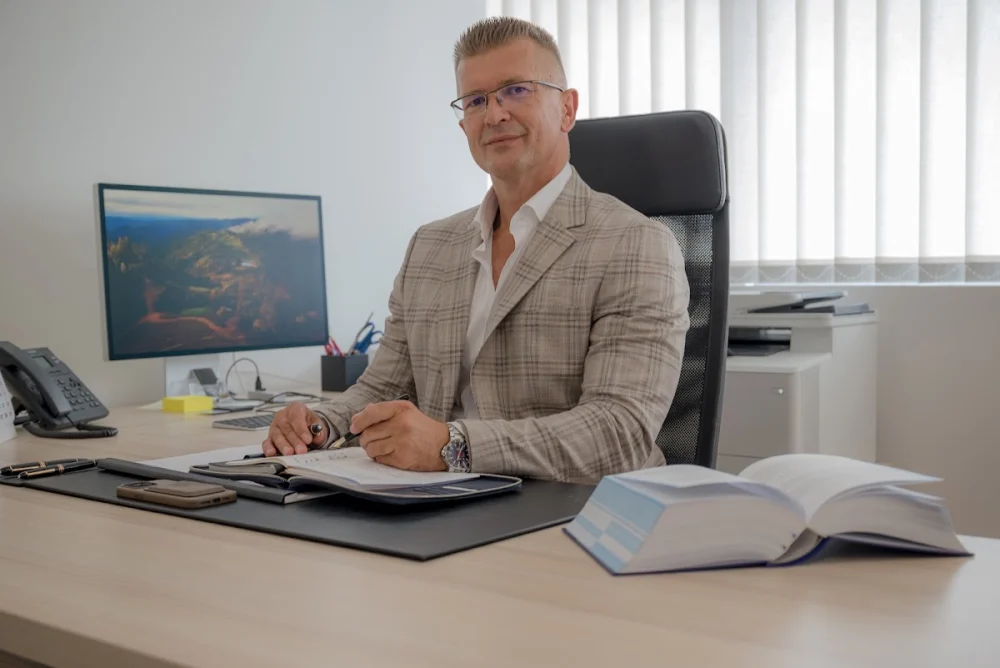 Odvjetnički ured u Splitu - Odvjetnik Split, Stipe Petričević
